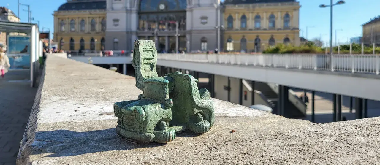Előre a múltba