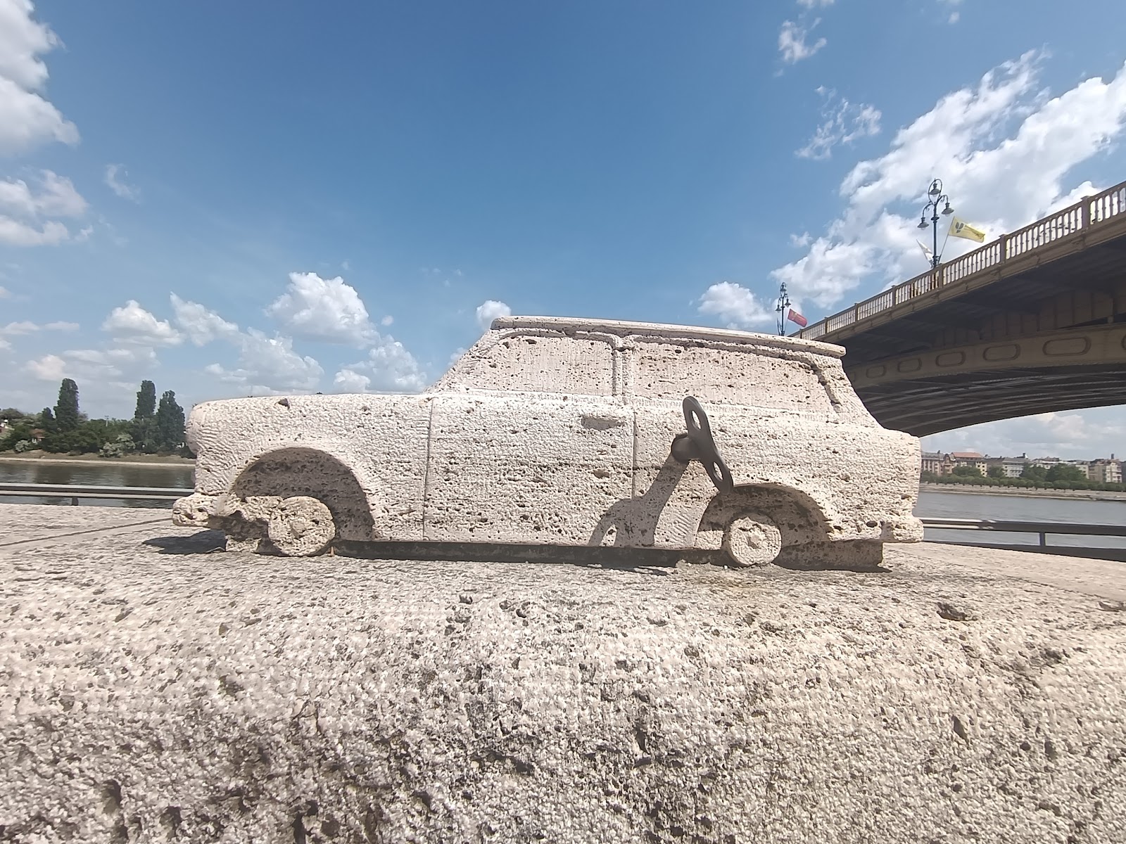 Felhúzható Trabant